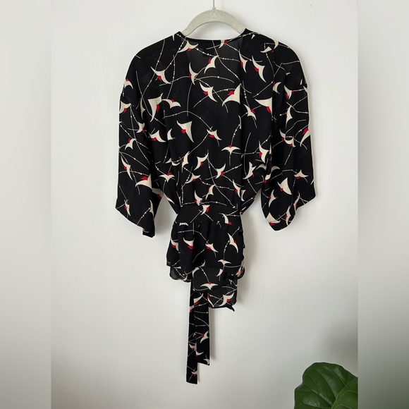 Trouvé sheer patterned wrap blouse. Size XXS. Great condition. - Picture 9 of 14